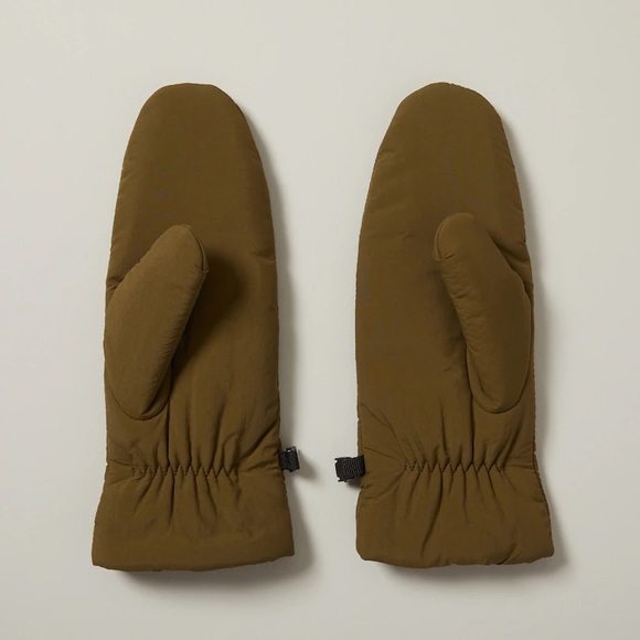 (SOLD) BNWOT Olive Green Puffer Mittens - Picture 2 of 4